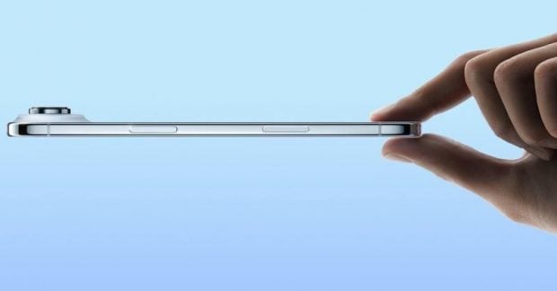 Эксперимент Apple с рекордно тонким iPhone провалился – и интернет знает почему