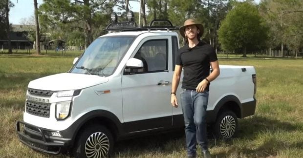 Мужчина купил электрокар за 2000 долларов и рассказал, что с ним произошло за 18 месяцев