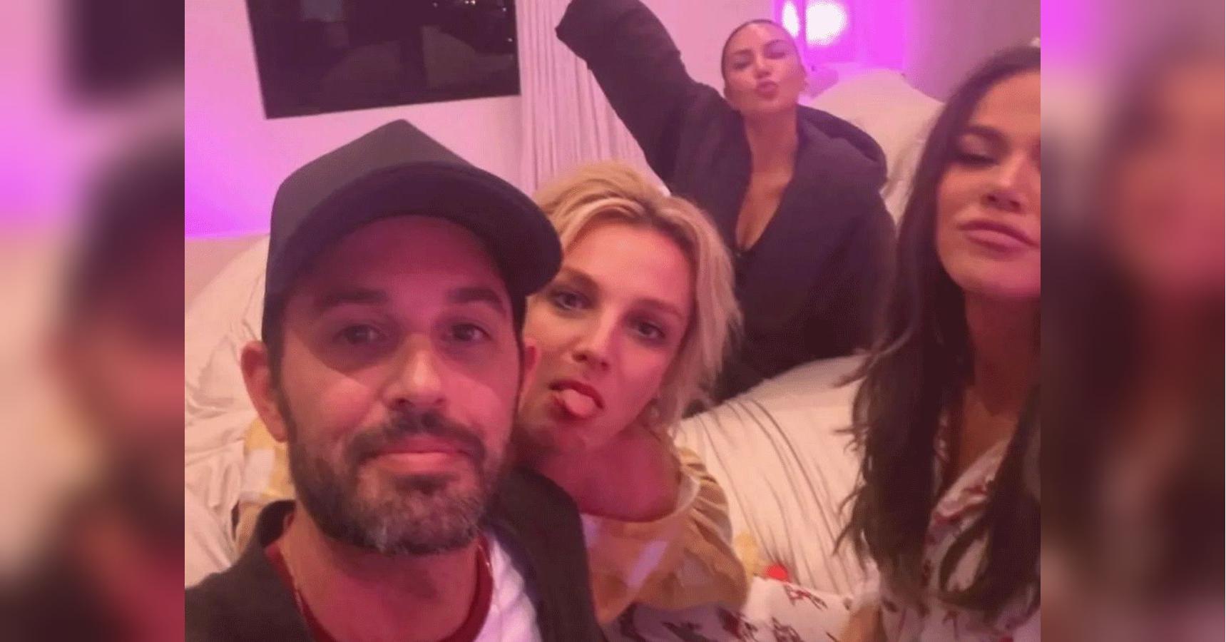 «Для Бритни это будет полезно»: в Сети обсуждают «вечеринку в пижамах» певицы с сестрами Кардашьян