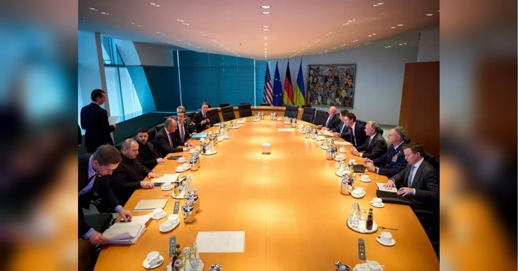 Чтобы в кремле не сомневались: США впервые обсуждают военный ответ в случае повторного нападения рф на Украину