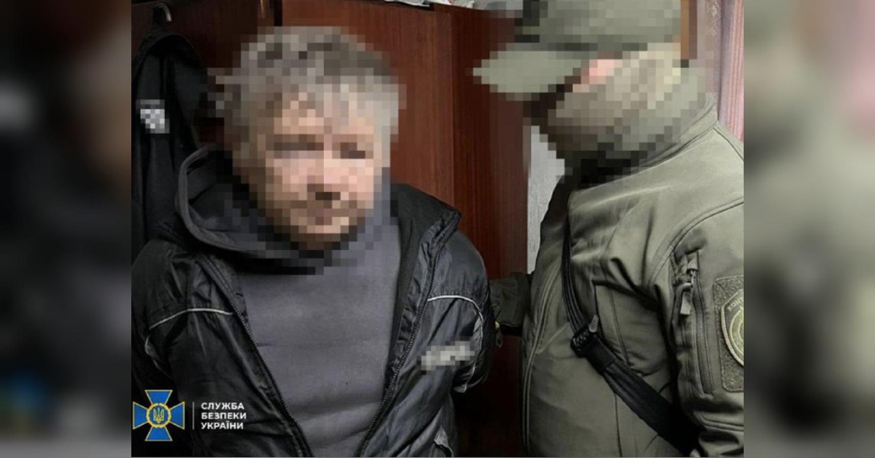 Шпионский семейный подряд: отец и сын-школьник корректировали российские удары по Днепру