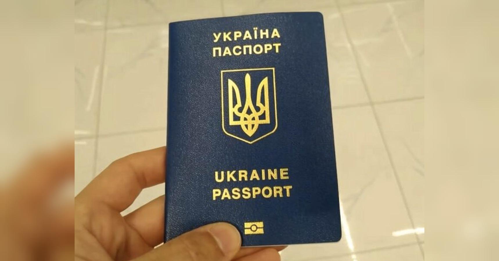 Обязательно должно быть в смартфоне: без чего украинцу за границей не выдадут загранпаспорт