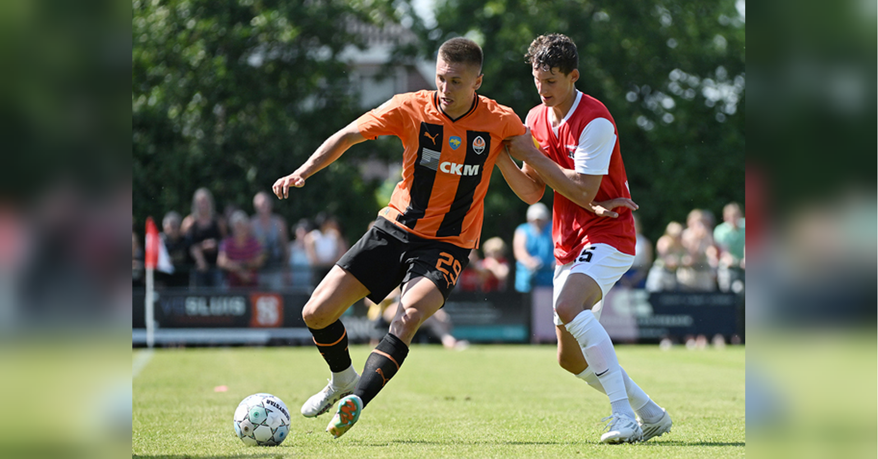 Где и когда смотреть онлайн «Шахтер» — АЗ: расписание трансляций и прогноз на четвертьфинал Лиги конференций