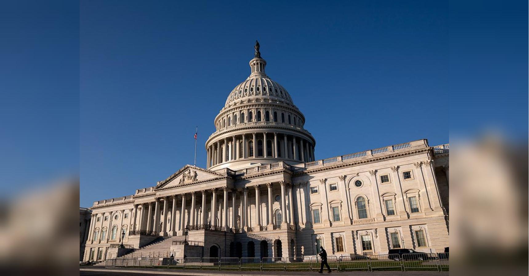 В Сенате США растет недовольство из-за того, что Украине задерживают помощь