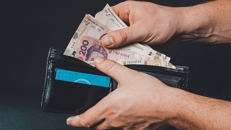 Мінімальна зарплата з 1 липня: скільки отримуватимуть українці «чистими»?
