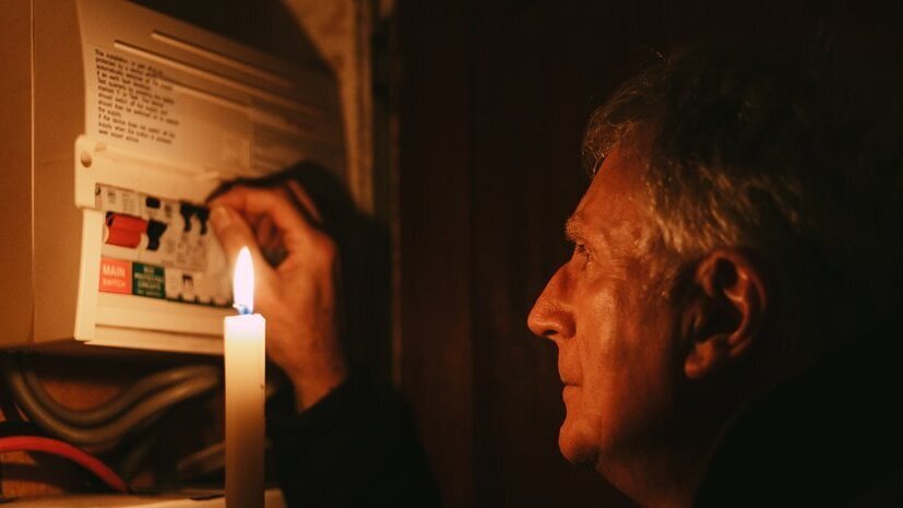 Світла не буде по 4-5 годин: графіки відключення електроенергії на 31 жовтня (ФОТО)
