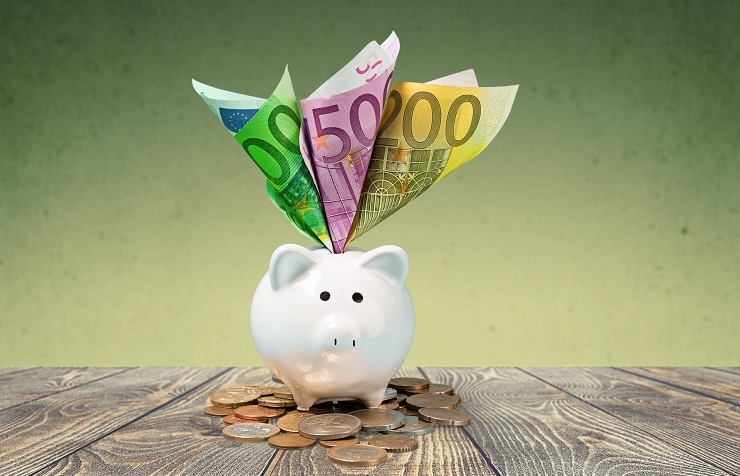 Експерти пояснили, які купюри євро краще не купувати: Їх не приймають навіть у Європі