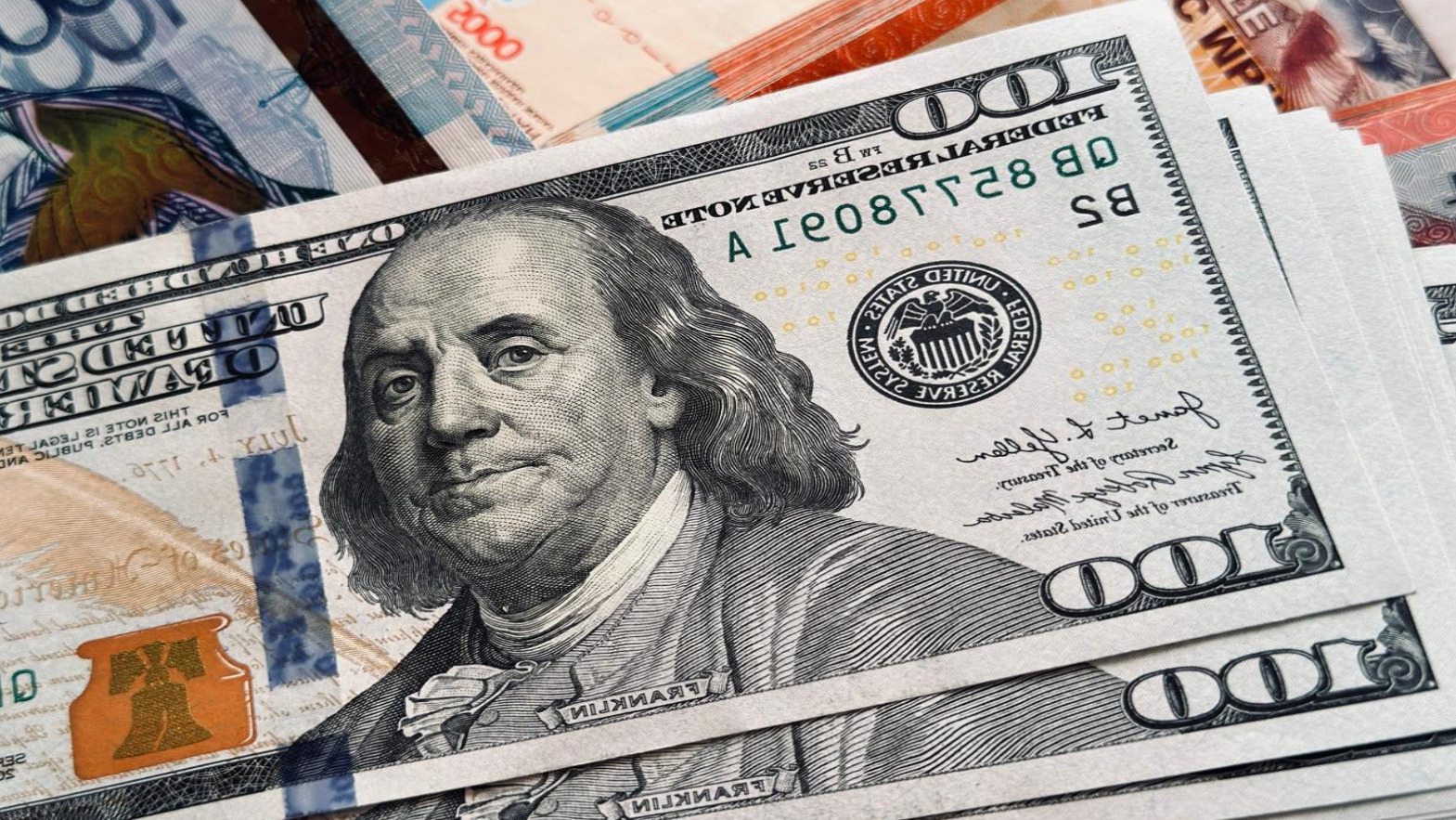 Яким може бути курс долара у 2026 році: озвучили максимальну цифру