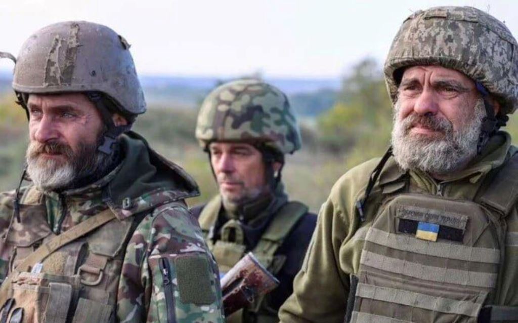 «Діди» теж плачуть: дещо про окремий феномен українських Сил Оборони та ЛБЗ (ФОТО)