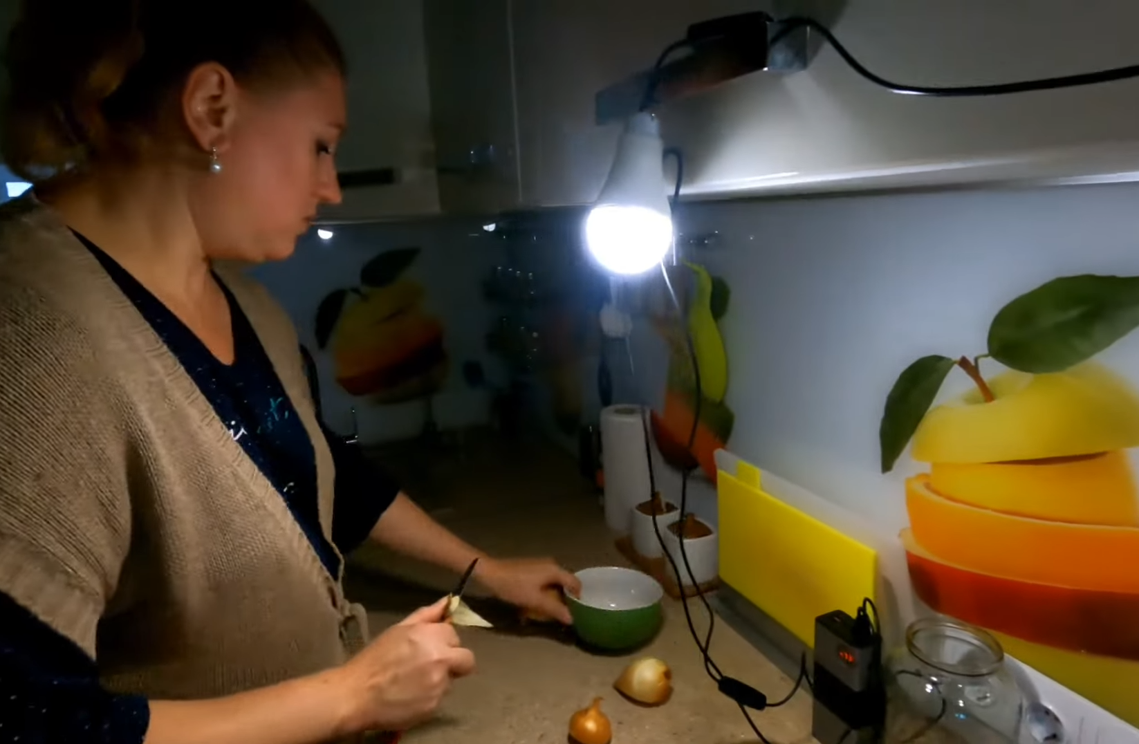 Только что: ДТЭК резко переписал графики отключений света в Киеве и других областях