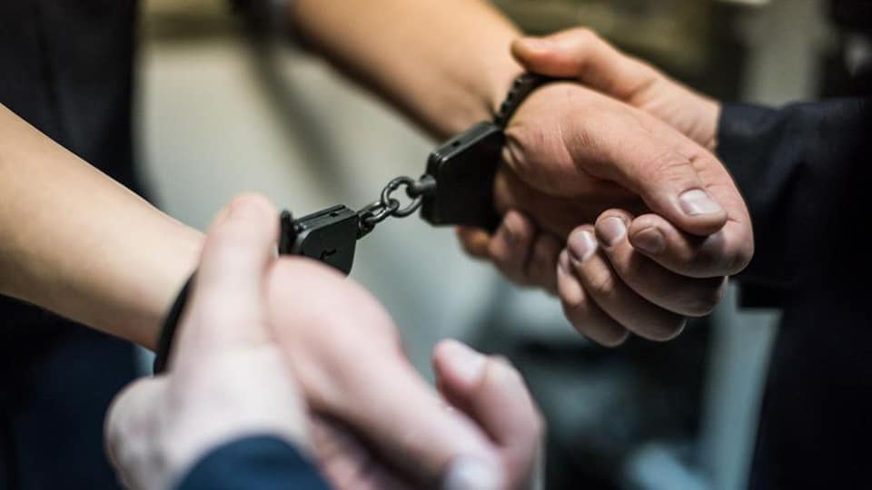 У Дніпрі поліція прийшла з перевіркою до родини: чому довелося викликати підкріплення