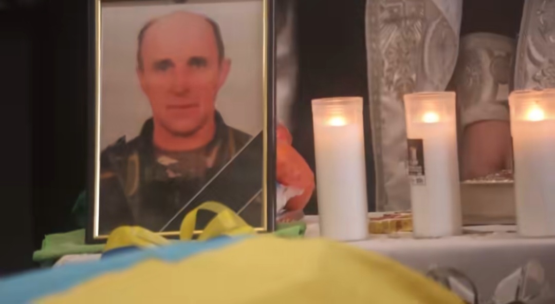 На Закарпатті попрощалися із загиблим військовослужбовцем Юрієм Мотринцем