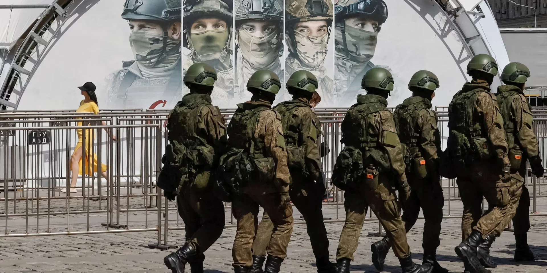 Пытал украинских пленных. СБУ заочно сообщила о подозрении экс-главе оккупационной тюрьмы в Луганской области