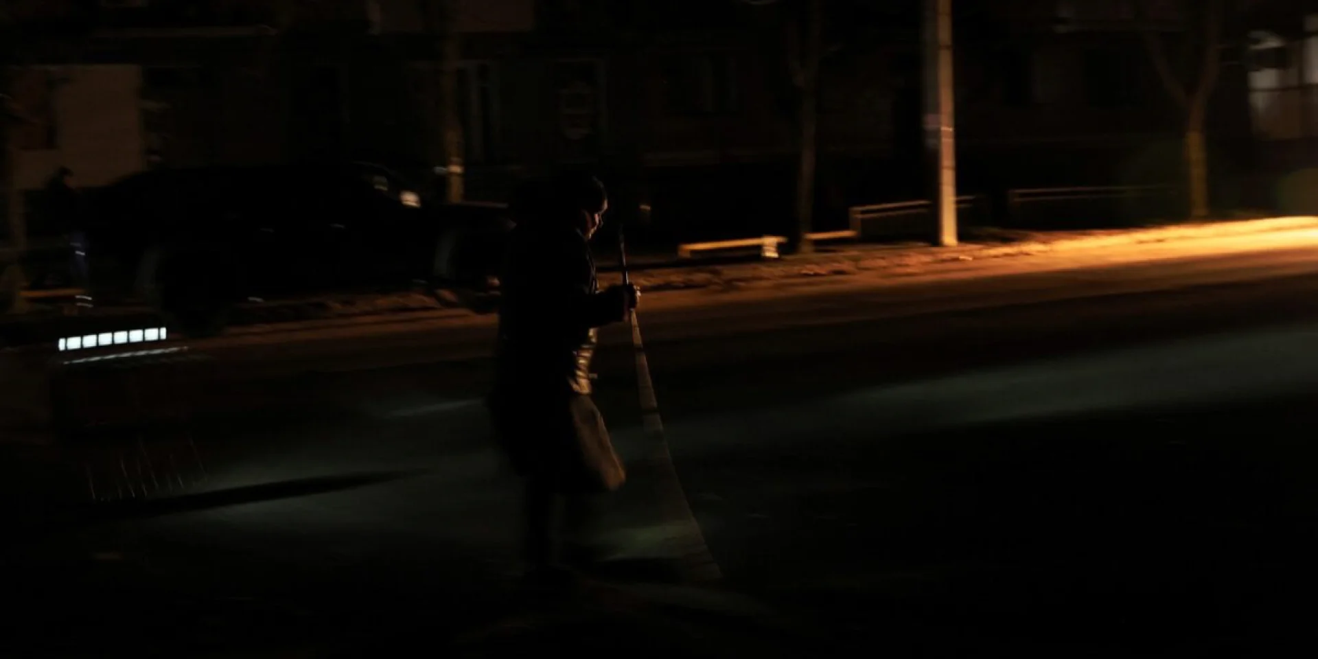 В Евпатории и Саках выключают свет из-за перегрузки энергосистемы военными объектами РФ и средствами РЭБ — АТЕШ