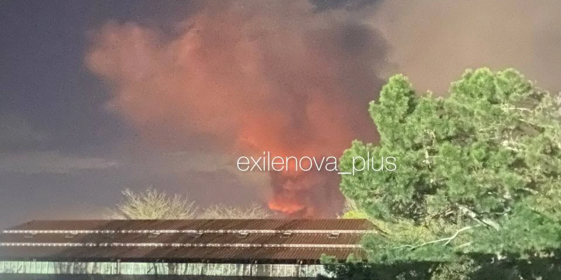 В Краснодарском крае раздаются взрывы, сообщается об атаке БПЛА на нефтеперекачивающую станцию Крымская