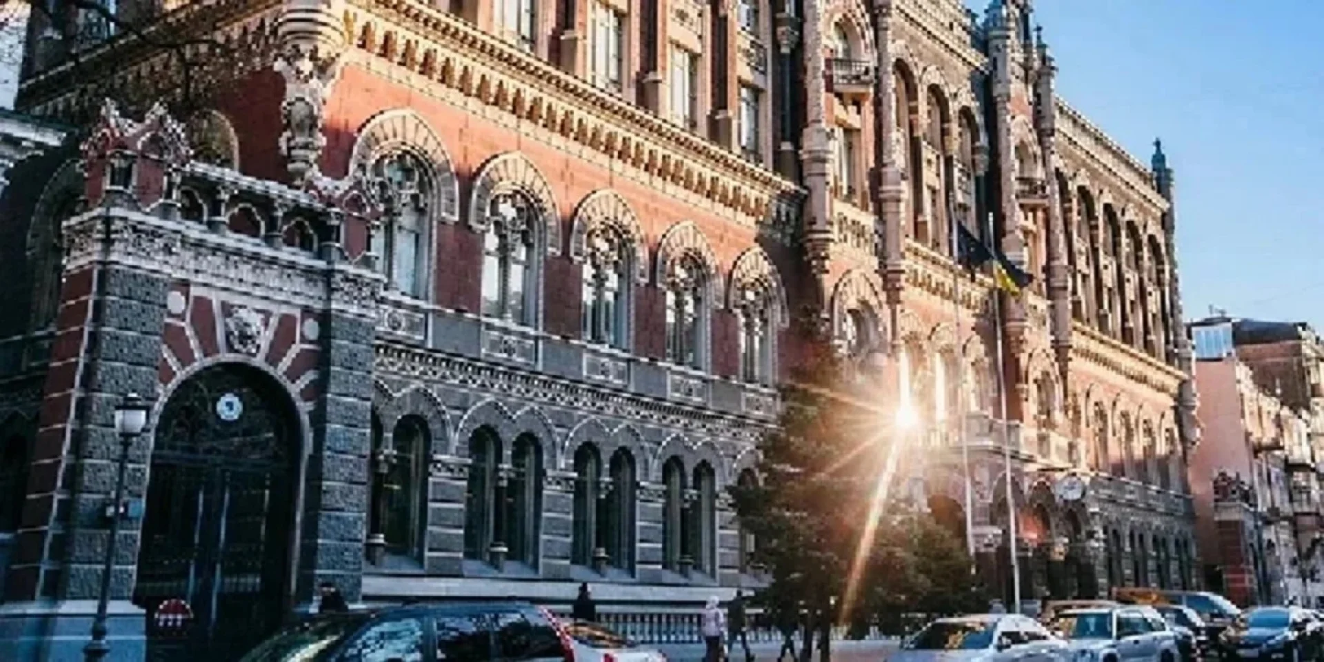Международные резервы Украины вышли на новые цифры — в НБУ объяснили, что происходит