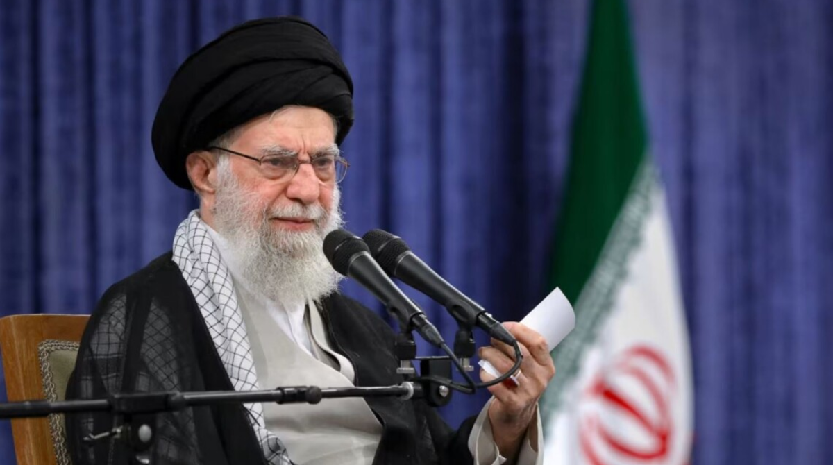 Президент США официально подтвердил гибель лидера Ирана Хаменеи