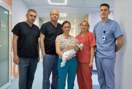 Львівські лікарі врятували немовля з нетиповою гідроцефалією