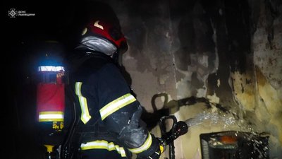 У Львові через пожежу в квартирі евакуювали шістьох людей