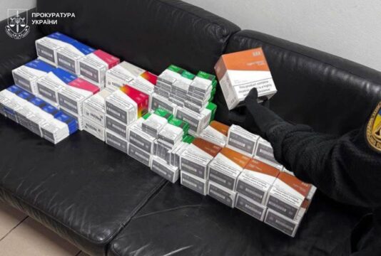На Львівщині судитимуть буковинця за незаконне ввезення понад 900 картриджів для електронних сигарет
