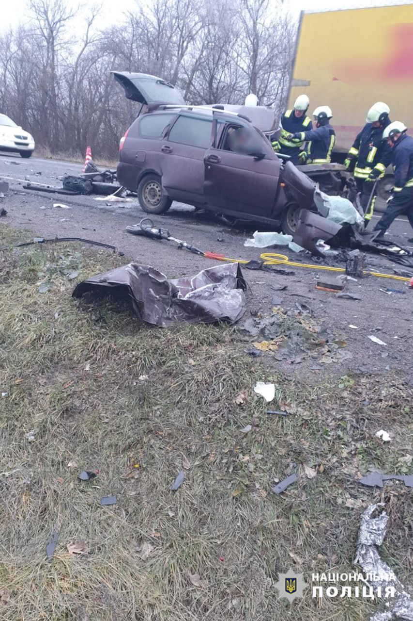 У поліції повідомили подробиці смертельної аварії на Уманщині (ФОТО)