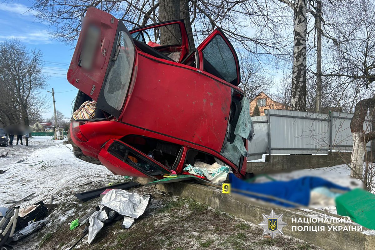 В аварії на Черкащині загинула жінка, двоє дітей – травмовані