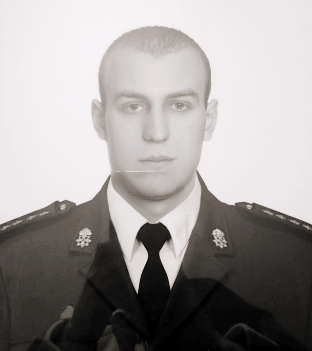 У Черкасах попрощалися із загиблим внаслідок ДТП військовослужбовцем