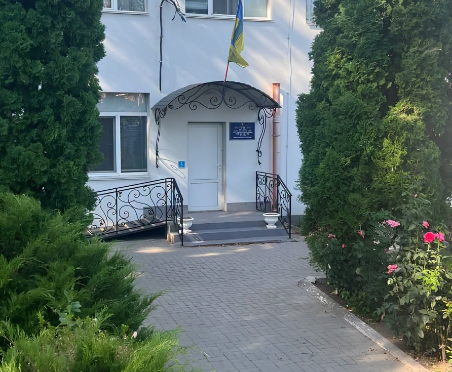 Уманська прокуратура судиться за землю та будівлі дитячого центру на понад 22 млн грн