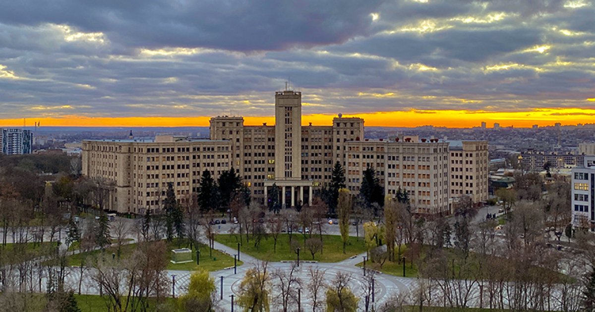 Дворец для императрицы, модернизм Тимошенко и небоскреб из бетона: как выглядел раньше ХНУ имени Каразина (фото, видео)