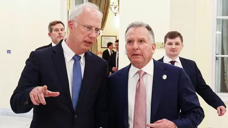 Під тиском Трампа: Зеленський буде вимушений прийняти умови мирного плану до кінця тижня