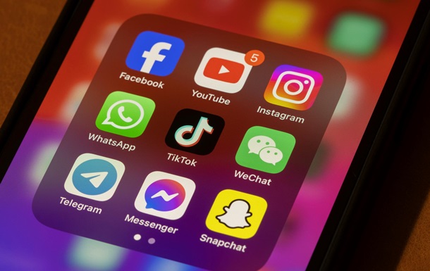 Россия заблокировала Telegram и WhatsApp в Крыму