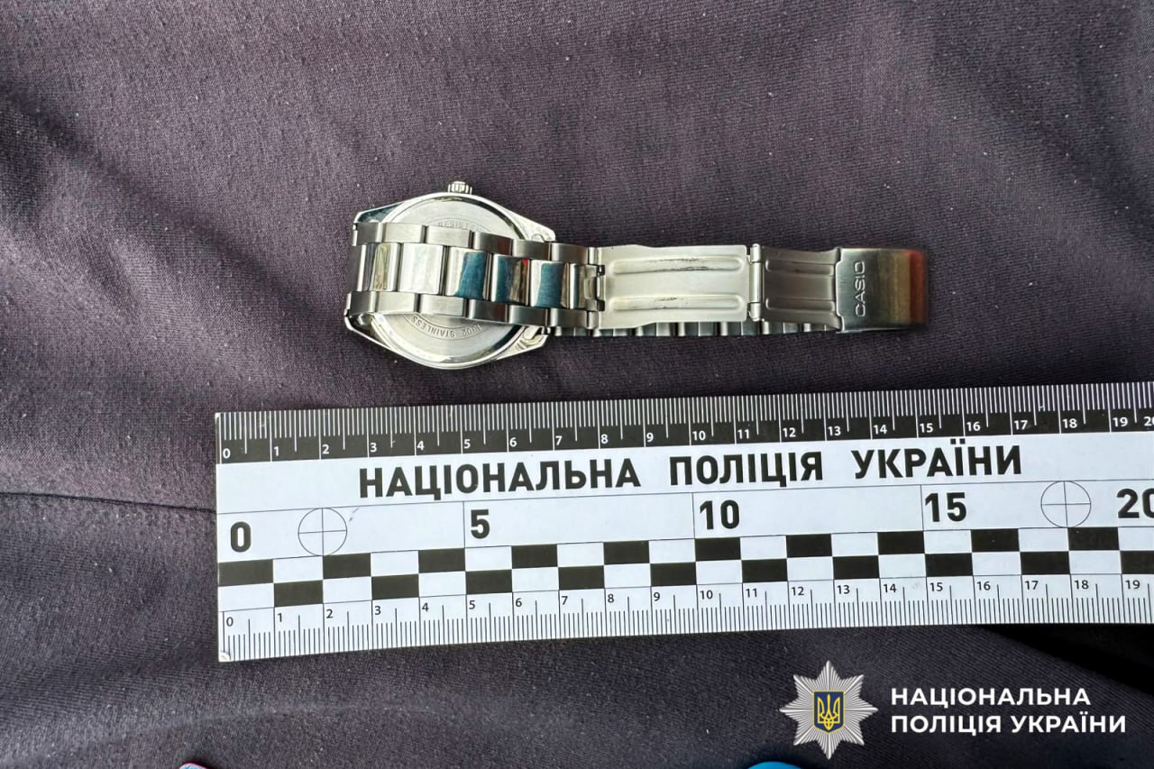 У Рівненському районі затримали зловмисника, який обікрав автівку