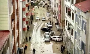 Сильные наводнения в Турции: 12 человек госпитализированы (видео)