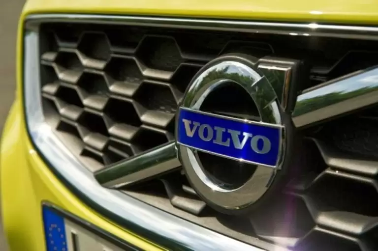 10 найкращих інновацій безпеки від Volvo, які стали стандартом в індустрії