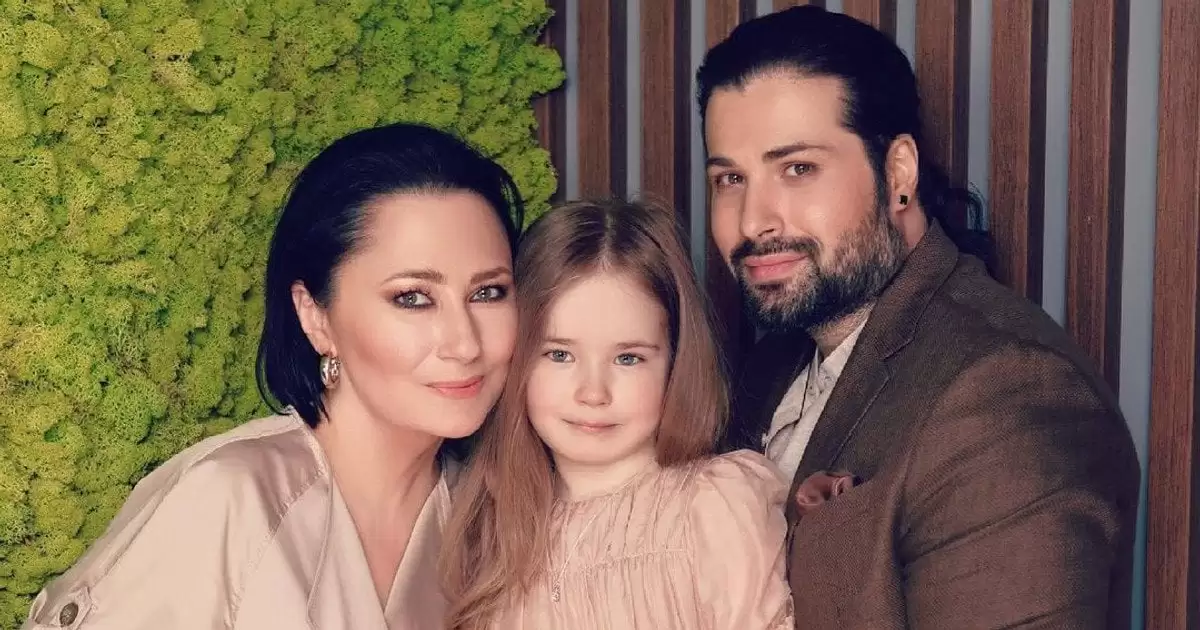 Олена Мозгова показала чоловіка-військового Аксельрода й зворушила його зустріччю з донькою