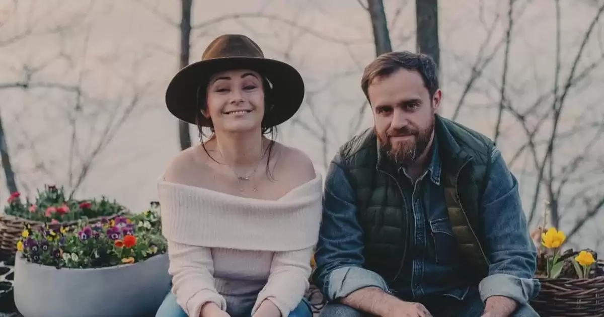 Даша Малахова показала романтику на фермі з молодшим на 10 років чоловіком