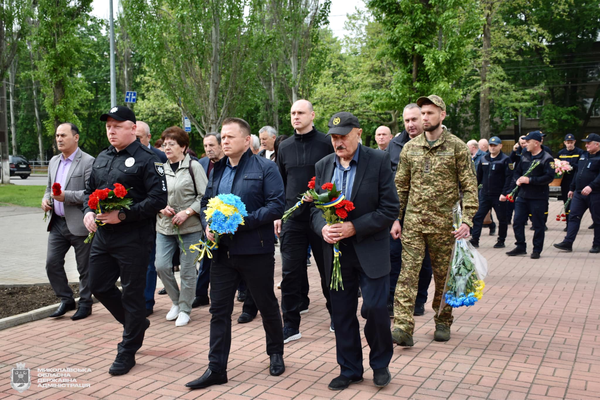 Пам'ять про Чорнобиль: Миколаїв виражає шану загиблим урочистим заходом біля монумента