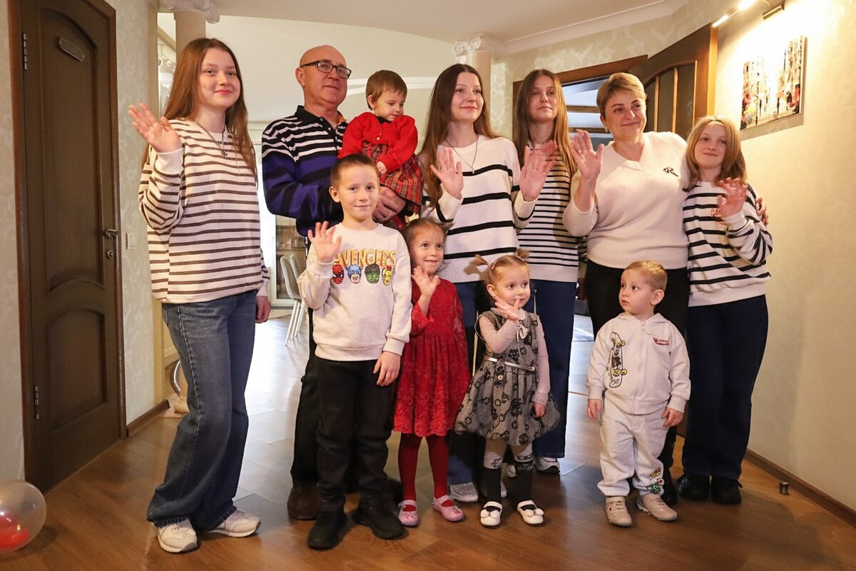 Поки війна руйнує домівки — миколаївці створюють нові для дітей