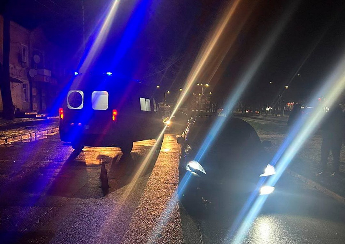 В ДТП загинула 25-річна пішохідка в Миколаєві, що перетинала дорогу поза межами переходу