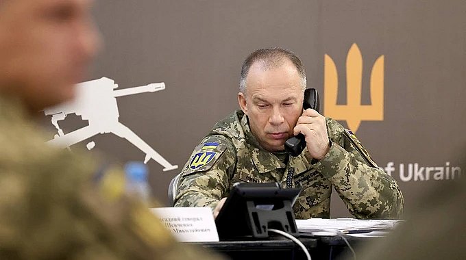 РФ активізує наступ на півдні, ЗСУ тримають рубежі: Сирський підсилює фронт дронами й боєприпасами