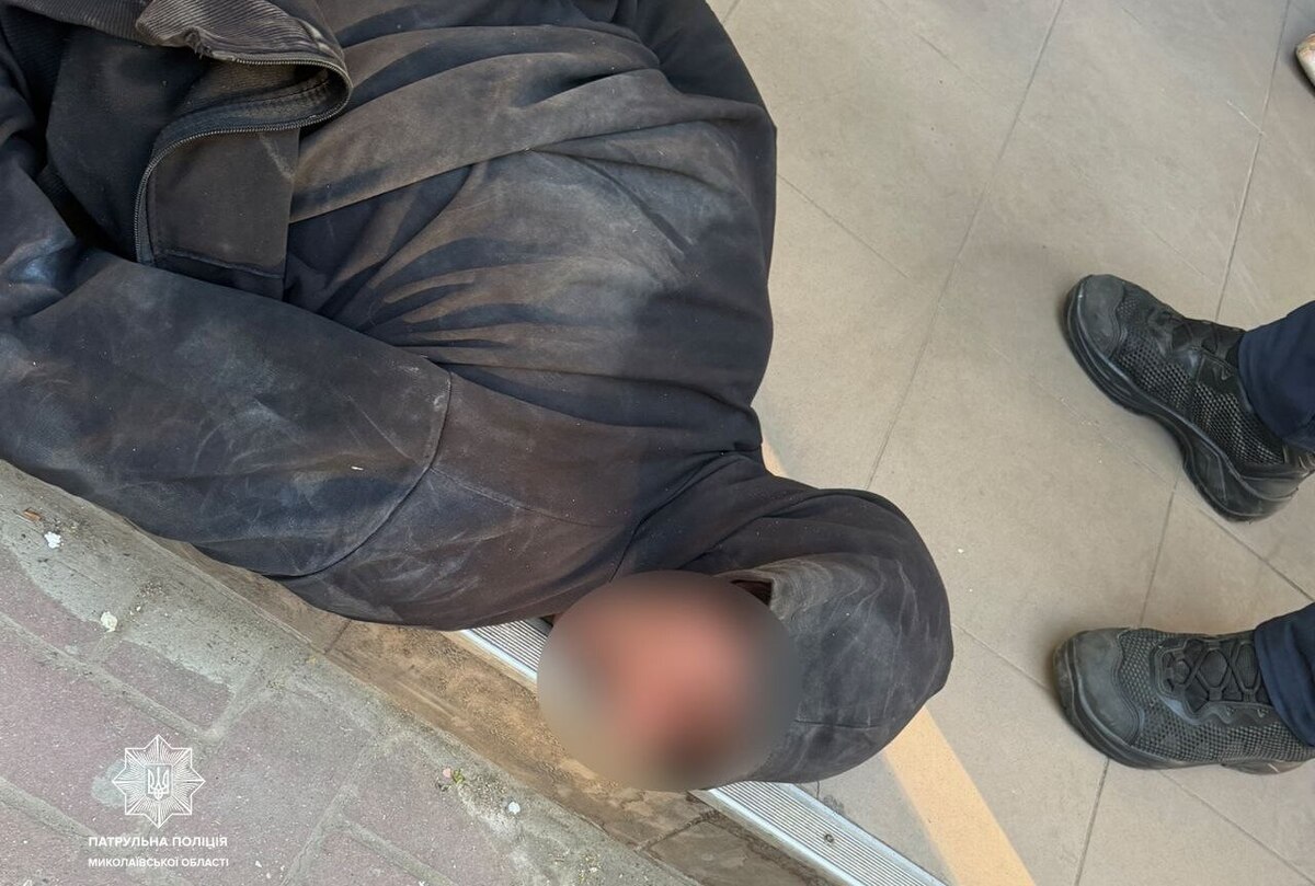 Собаку вбили просто у під'їзді: у Миколаєві затримали 33-річного чоловіка