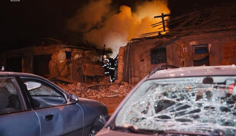 Более 50 человек пострадали вследствие удара КАБом по больнице в Харькове (ФОТО, ВИДЕО)
