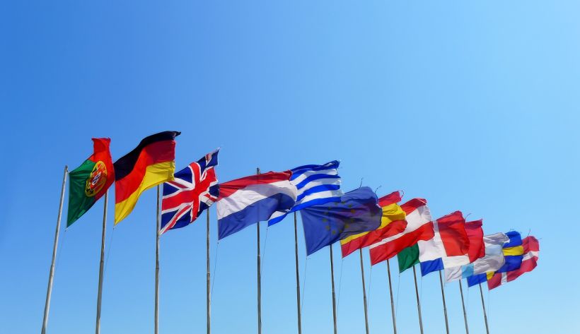 Россия усиливает гибридные атаки против Европы, вынуждая ее защищаться активнее, — Михкельсон