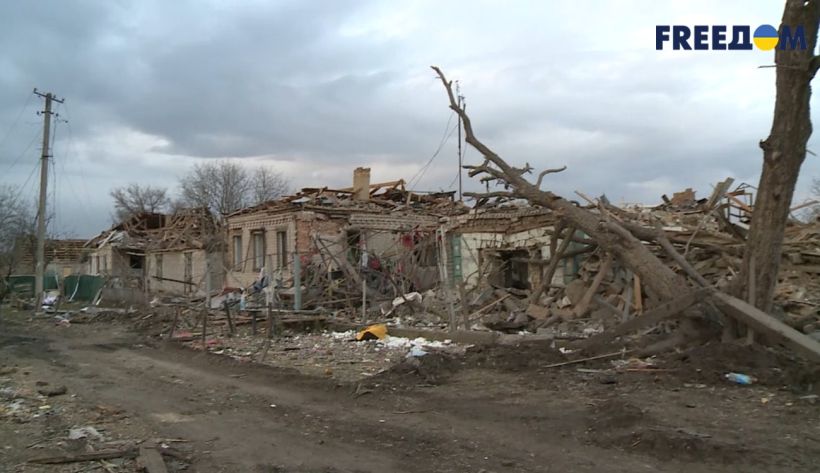 Россияне в прифронтовых районах Украины устраивают “охоту” на гражданских — бьют FPV-дронами и ударными БпЛА (ВИДЕО)