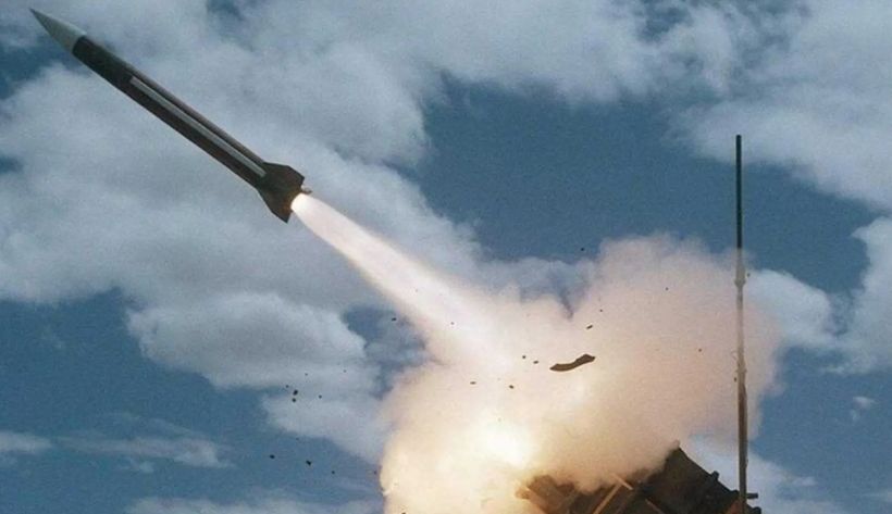 РФ ударила баллистикой по предприятию в Чернигове: один человек погиб, еще один — ранен