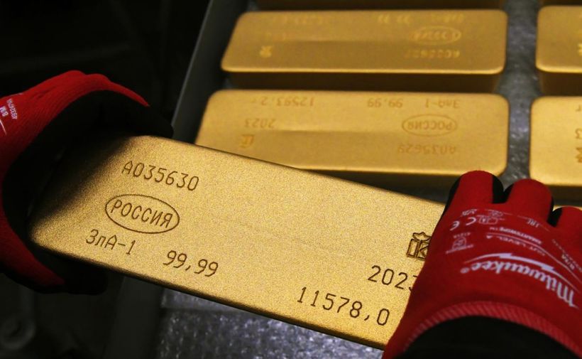 Чтобы спасти экономику, Россия вынуждена продавать золото — детали (ВИДЕО)