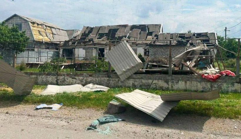 Более 10 раненых, среди них — дети, уничтожен тепловоз и машина скорой помощи: армия РФ атаковала Запорожскую область (ФОТО)