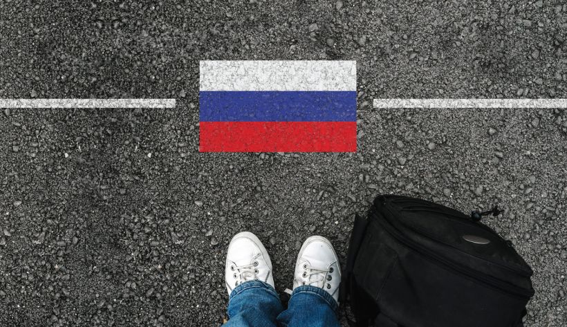 Россияне стали почти вдвое чаще интересоваться эмиграцией из-за страха новой мобилизации