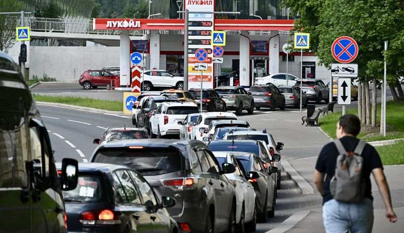 Арктическая нефть не спасет Россию: в стране-бензоколонке продолжается топливный кризис (ВИДЕО)