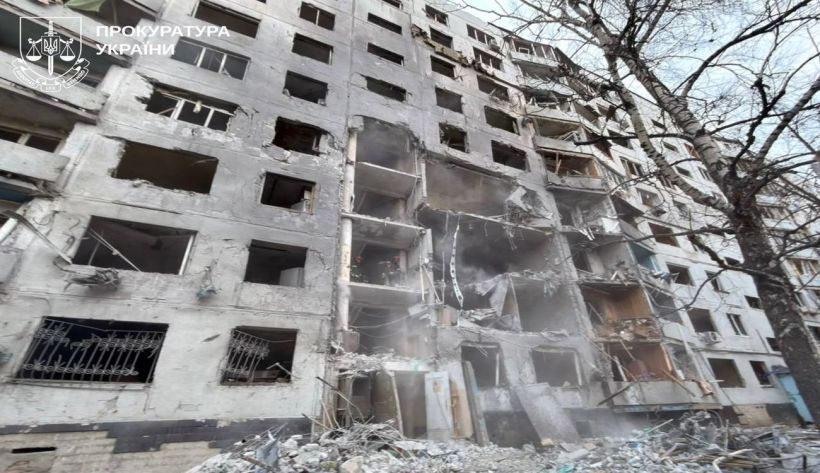 43 пострадавших, среди них — 11 детей: армия РФ снова ударила по многоэтажке в Харькове (ВИДЕО)